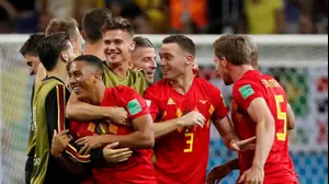 שחקני נבחרת בלגיה חוגגים (רויטרס)