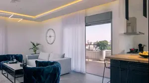 BLINDS-US מוצרי הצללה (יח"צ , מקס מורן)