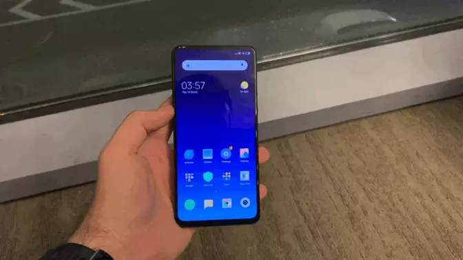 שיאומי Mi Mix 3 (מערכת וואלה! NEWS , מייקי לוי)