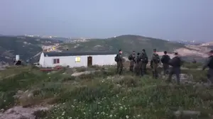 כוחות הביטחון מפנים מבנים לא חוקיים באזור יצהר. 22 באפריל 2020 (אתר רשמי , ללא)