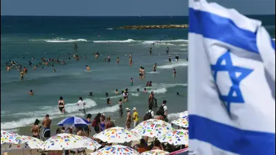 יום הבוחר- בחירות מועד ב' יצאו לדרך ברחבי הארץ, חוף הים בתל אביב, 17 בספטמבר 2019 (ראובן קסטרו)