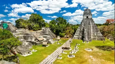 עתיקות תרבות המאיה, העיר טיקאל בצפון גואטמלה (ShutterStock)