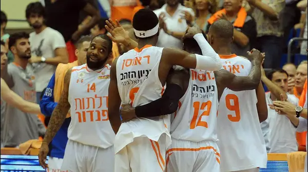 שחקני מכבי ראשון לציון שחקני מכבי ראשון לציון