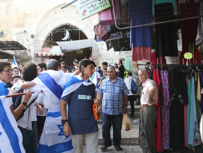 אלפים צעדו ברובע המוסלמי תחת אבטחה כבדה: כל ירושלים שייכת ...