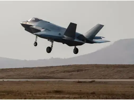 מטוס ה-F35:תקפו בסוריה הרוסים שגרו לעברם 100 טילים ולא פגעו בכלום  2521345-46