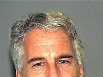  מיליארדר יהודי מניו יורק ג'פרי אפשטיין בן ה-66נאשם בסחר בנשים 2775678-46
