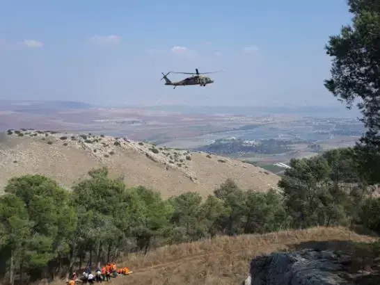 מסוק שהוזנק לחילוץ פצוע בתאונת אומגה בגלבוע, 19 באוקטובר 2019 (אתר רשמי , תיעוד מבצעי כבאות)