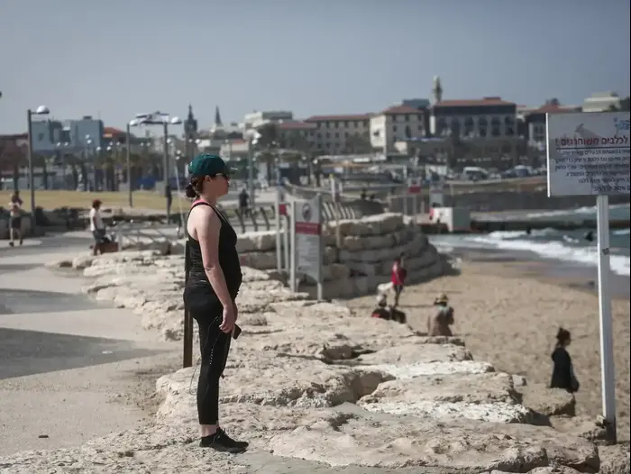 Sirène du Jour de l'Holocauste, plage, Tel Aviv, 8 avril 2021. Miriam Elster, Flash 90 Sirène du Jour de l'Holocauste, plage, Tel Aviv, 8 avril 2021. Miriam Elster, Flash 90