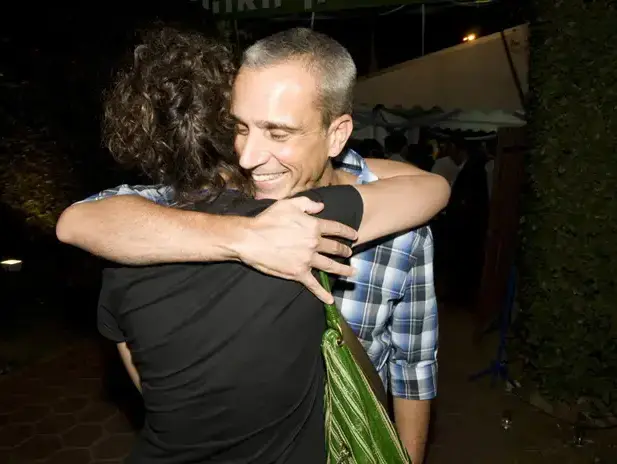 ×'×œ ×¦ ×—×•×'×'×ª 60 ×©× ×•×ª ×¤×¢×™×œ×•×ª ×•×•××œ×