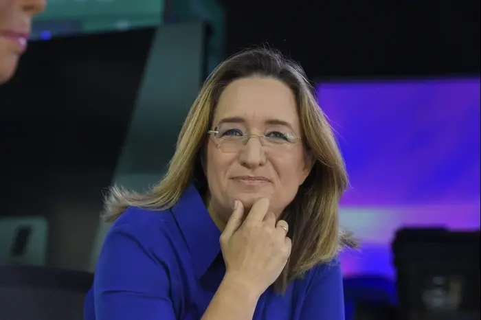 אילנה דיין מתראיינת לוואלה! תרבות עם זכייתה בפרס למפעל ...