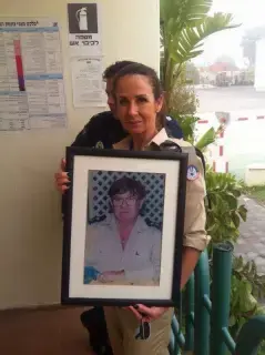 לאה שנירר מדברת על האובדן האישי של אביה יום הזיכרון 2017 וואלה