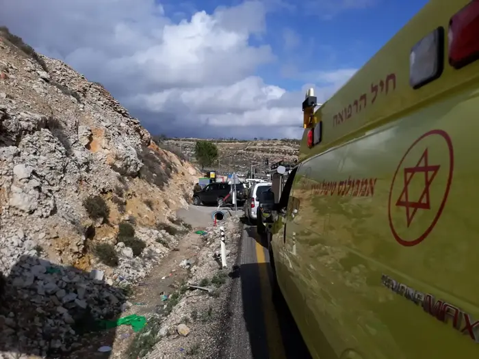 חייל נפצע קל בפיגוע דריסה באל-בירה שליד רמאללה; המחבל נוטרל 2694378-46