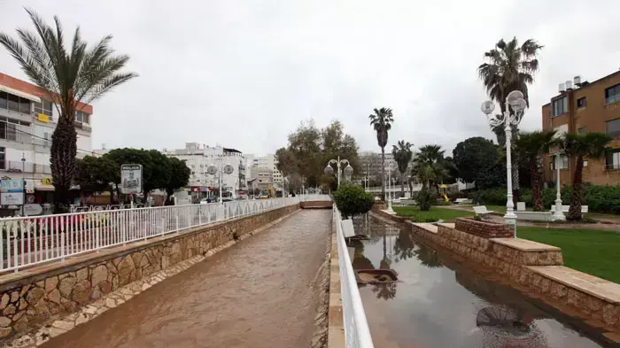 שיטפונות בנהר הגעתון בנהריה בעקבות הגשם, אפריל 2011 שיטפונות בנהר הגעתון בנהריה בעקבות הגשם, אפריל 2011