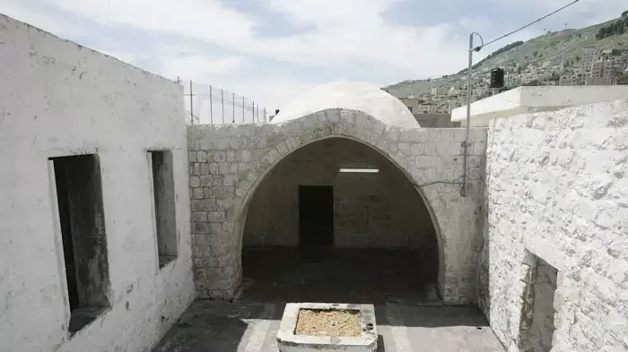קבר יוסף בשכם, אפריל 2011 קבר יוסף בשכם, אפריל 2011