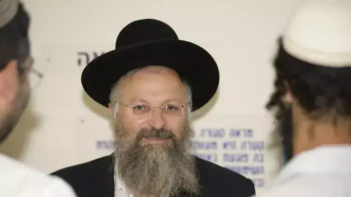 הרב שמואל אליהו, רבה של העיר צפת בכנס של ראשי ערים על עתידן היהודי של הערים המעורבות, אפריל 2011 הרב שמואל אליהו, רבה של העיר צפת בכנס של ראשי ערים על עתידן היהודי של הערים המעורבות, אפריל 2011