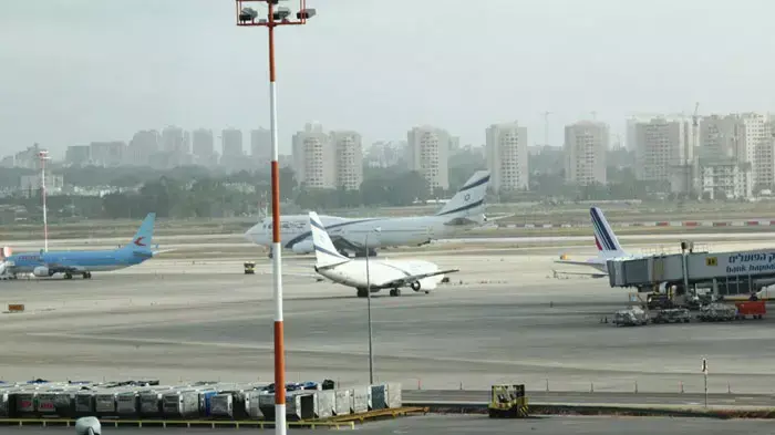 עיכובים בטיסות אחרי זיהום הדלק בנתב"ג עיכובים בטיסות אחרי זיהום הדלק בנתב"ג