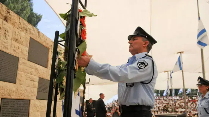 המפכ"ל, יוחנן דנינו בטקס האזכרה הממלכתי לחללי פעולות האיבה, מאי 2011