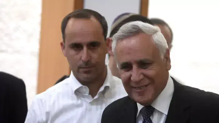 נשיא המדינה לשעבר משה קצב בבית המשפט העליון בדיון בערעור, מאי 2011 נשיא המדינה לשעבר משה קצב בבית המשפט העליון בדיון בערעור, מאי 2011