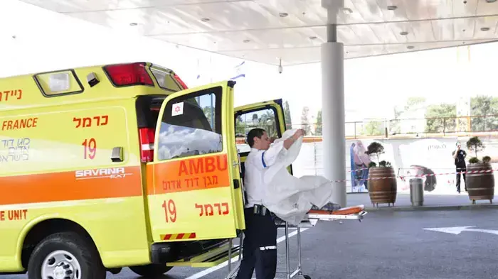 חיילים אשר נחשפו במוסך המטוסים לתרכובת רעילה והגיעו לבית חולים רמב"ם, מאי 2011 חיילים אשר נחשפו במוסך המטוסים לתרכובת רעילה והגיעו לבית חולים רמב"ם, מאי 2011