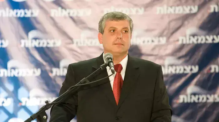 שלום שמחון בכנס היסוד של סיעת עצמאות, מאי 2011 שלום שמחון בכנס היסוד של סיעת עצמאות, מאי 2011