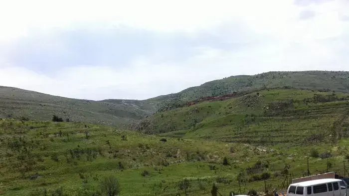 חיילי צה"ל מתקנים את הגדר סמוך לכפר מג'דל שמס ברמת הגולן לאחר חדירת המפגינים מסוריה ביום הנכבה, מאי 2011 חיילי צה"ל מתקנים את הגדר סמוך לכפר מג'דל שמס ברמת הגולן לאחר חדירת המפגינים מסוריה ביום הנכבה, מאי 2011