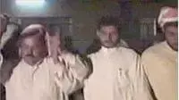 אורחים רוקדים בחתונה שהופצצה בעיראק ( מתוך סקיי ניוז ) אורחים רוקדים בחתונה שהופצצה בעיראק ( מתוך סקיי ניוז )