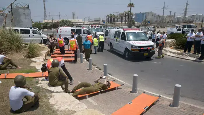 תרגיל תפעול ארוע בו מתרסק מטוס נוסעים ושמעורב בו חומרים מסוכנים במסגרת תרגיל מוכנות העורף נקודת מפנה 5 בתחנת הכוח רידינג, יוני 2011 תרגיל תפעול ארוע בו מתרסק מטוס נוסעים ושמעורב בו חומרים מסוכנים במסגרת תרגיל מוכנות העורף נקודת מפנה 5 בתחנת הכוח רידינג, יוני 2011