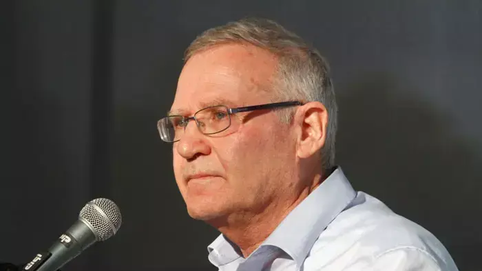 ראש אמ"ן היוצא, האלוף עמוס ידלין, ידון בנושא איומים והזדמנויות בתחום המדיני-ביטחוני במרכז יצחק רבין, תל אביב, יוני 2011 ראש אמ"ן היוצא, האלוף עמוס ידלין, ידון בנושא איומים והזדמנויות בתחום המדיני-ביטחוני במרכז יצחק רבין, תל אביב, יוני 2011