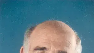 אורי דביר סייר, גאוגרף ויושב ראש הוועדה לשבילי ישראל בחברה להגנת הטבע., יולי 2011 אורי דביר סייר, גאוגרף ויושב ראש הוועדה לשבילי ישראל בחברה להגנת הטבע., יולי 2011