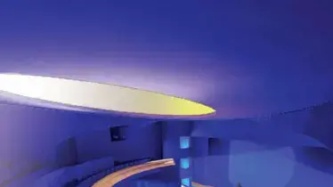 אולם רובינא המחודש. הבימה אולם רובינא המחודש. הבימה