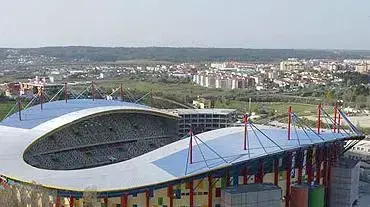 איצטדיון דר מגלאס מבחוץ