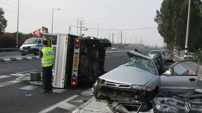 תאונת דרכים בבנימינה בה נהרג אדם ונפצעו ארבעה אנשים נוספים, יולי 2011 תאונת דרכים בבנימינה בה נהרג אדם ונפצעו ארבעה אנשים נוספים, יולי 2011