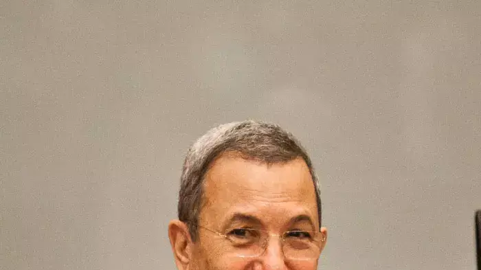 אהוד ברק שר הביטחון בועדת חוץ וביטחון בכנסת, יולי 2011 אהוד ברק שר הביטחון בועדת חוץ וביטחון בכנסת, יולי 2011