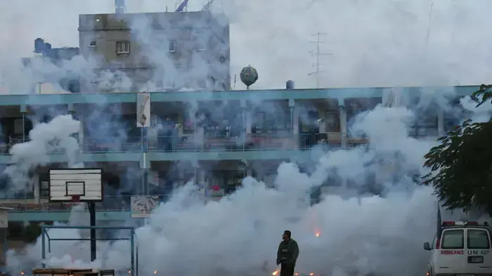נצלני להחריד ומגמתי. מתוך "הדמעות של עזה" נצלני להחריד ומגמתי. מתוך "הדמעות של עזה"