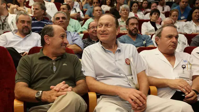 יו"ר ההסתדרות הרפואית לאוניד אידלמן בא להפגש עם המתמחים, יולי 2011 יו"ר ההסתדרות הרפואית לאוניד אידלמן בא להפגש עם המתמחים, יולי 2011