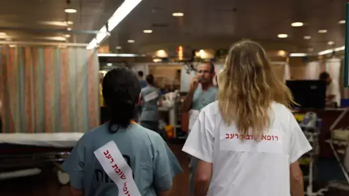 מתמחים שובתים רעב בבית החולים מאיר שבכפר סבא, יולי 2011 מתמחים שובתים רעב בבית החולים מאיר שבכפר סבא, יולי 2011