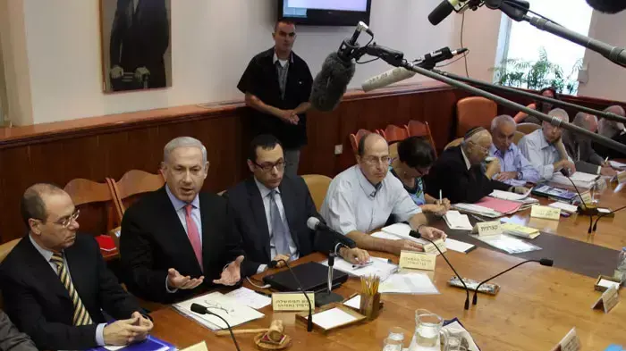 ראש הממשלה בנימין נתניהו בישיבת הממשלה, יולי 2011 ראש הממשלה בנימין נתניהו בישיבת הממשלה, יולי 2011