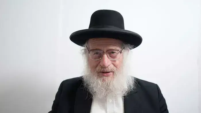 הרב יואל שוורץ, עומד בראש בית-הדין לענייני שבע מצוות, יולי 2011 הרב יואל שוורץ, עומד בראש בית-הדין לענייני שבע מצוות, יולי 2011