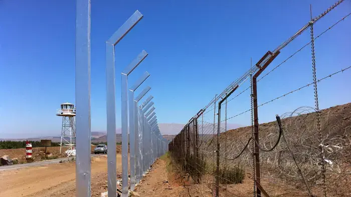 צה"ל עושה עיבוי בגדר בגבול הצפון, יולי 2011 צה"ל עושה עיבוי בגדר בגבול הצפון, יולי 2011