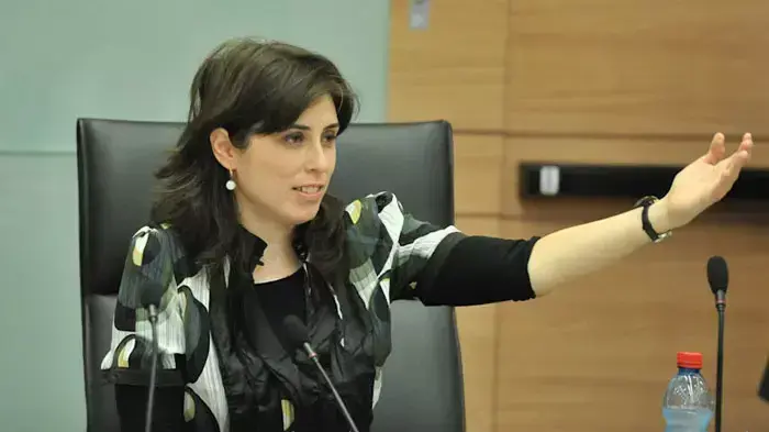 חברת הכנסת ציפי חוטובלי, יושבת ראש הועדה לקידום מעמד האישה בדיון על מחאת האמהות, יולי 2011 חברת הכנסת ציפי חוטובלי, יושבת ראש הועדה לקידום מעמד האישה בדיון על מחאת האמהות, יולי 2011