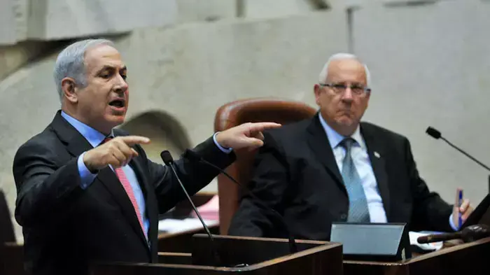 ראש הממשלה בנימין נתניהו בדיון 40 החתימות, אוגוסט 2011 ראש הממשלה בנימין נתניהו בדיון 40 החתימות, אוגוסט 2011