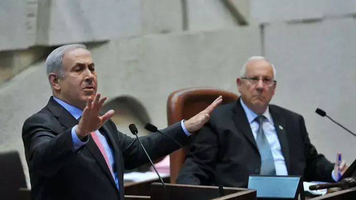 ראש הממשלה בנימין נתניהו בדיון 40 החתימות, אוגוסט 2011 ראש הממשלה בנימין נתניהו בדיון 40 החתימות, אוגוסט 2011