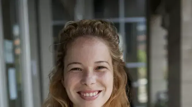 אורית זיגמן, מנהלת צוות מכירות, פרויקט מקצועות, ספטמבר 2011 אורית זיגמן, מנהלת צוות מכירות, פרויקט מקצועות, ספטמבר 2011