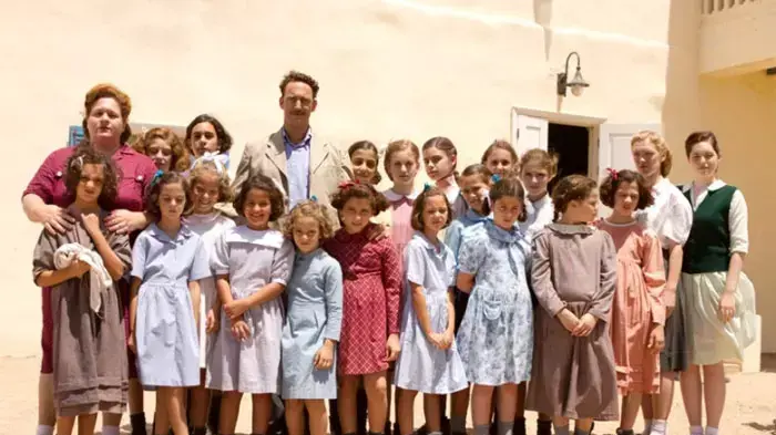 מתוך "ברקיע החמישי" של דינה צבי ריקליס מתוך "ברקיע החמישי" של דינה צבי ריקליס