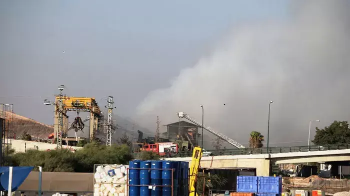 שריפה באזור התעשייה סגולה בפתח תקווה, ספטמבר 2011 שריפה באזור התעשייה סגולה בפתח תקווה, ספטמבר 2011