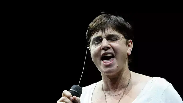 שינייד אוקונור שינייד אוקונור