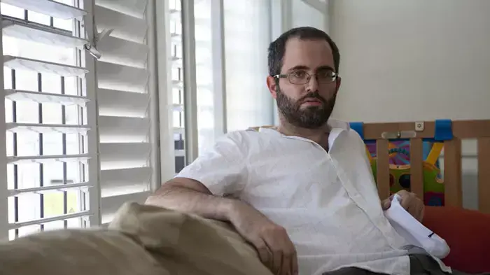 אביב שאול, רופא מתמחה, אוקטובר 2011 אביב שאול, רופא מתמחה, אוקטובר 2011