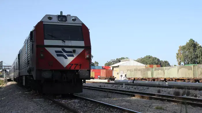 אדם נדרס על ידי רכבת בחדרה, אוקטובר 2011 אדם נדרס על ידי רכבת בחדרה, אוקטובר 2011