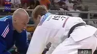 יואל רזבוזוב בקרב מול פרננדז בסיבוב השני (ערוץ 1) יואל רזבוזוב בקרב מול פרננדז בסיבוב השני (ערוץ 1)
