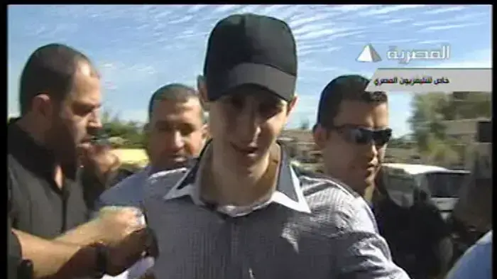 גלעד שליט מתוך הטלויזיה המצרית גלעד שליט מתוך הטלויזיה המצרית